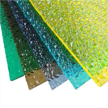 Feuille de polycarbonate gaufré pour toit