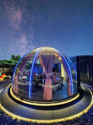 Tente d'extérieur à dôme géodésique